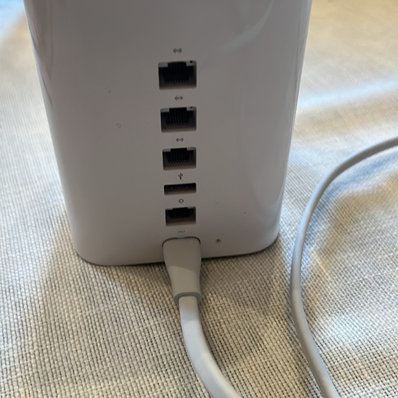 Apple AirPort Extreme Base Station - Picture 5 of 7